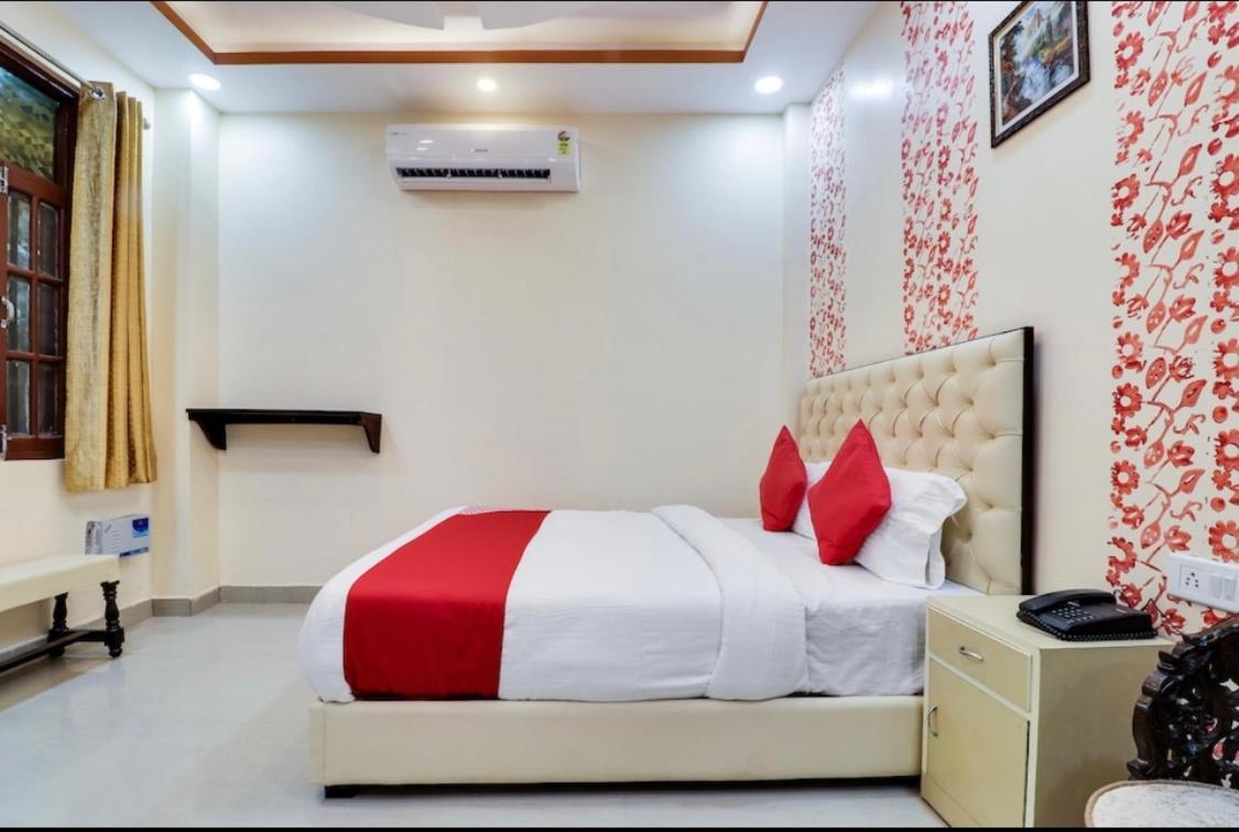 Kings & Banquet Hall Hotel 2*