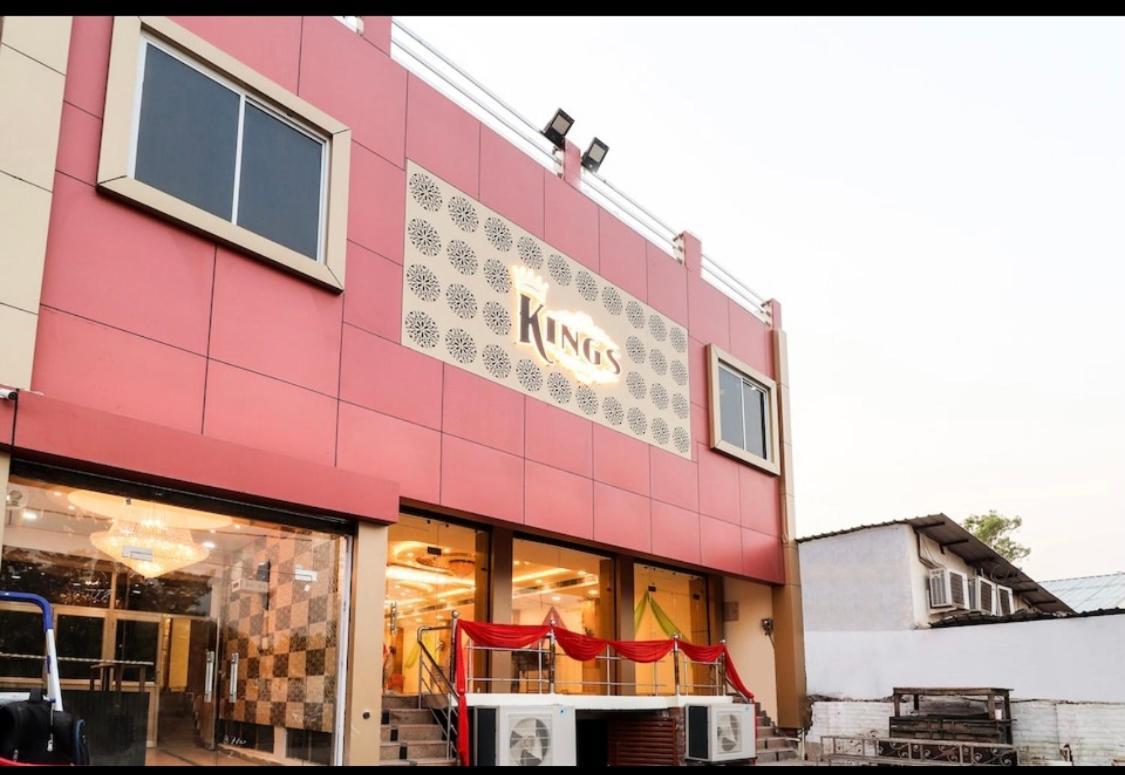 Kings & Banquet Hall Hotel Lucknow